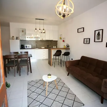 Cozy Appartamento Shkodër